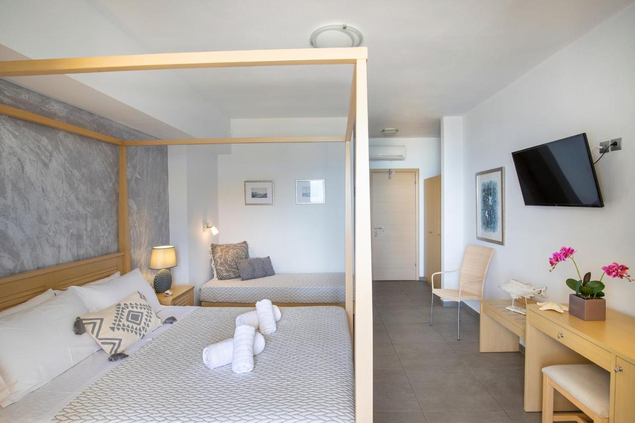 Blue Harmony Hotel Kini Екстериор снимка