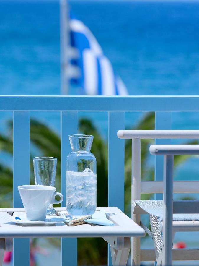 Blue Harmony Hotel Kini Екстериор снимка