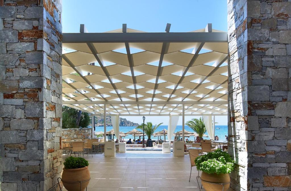 Blue Harmony Hotel Kini Екстериор снимка