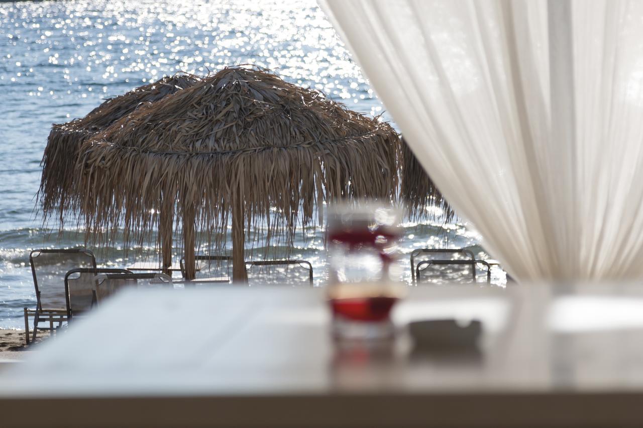 Blue Harmony Hotel Kini Екстериор снимка