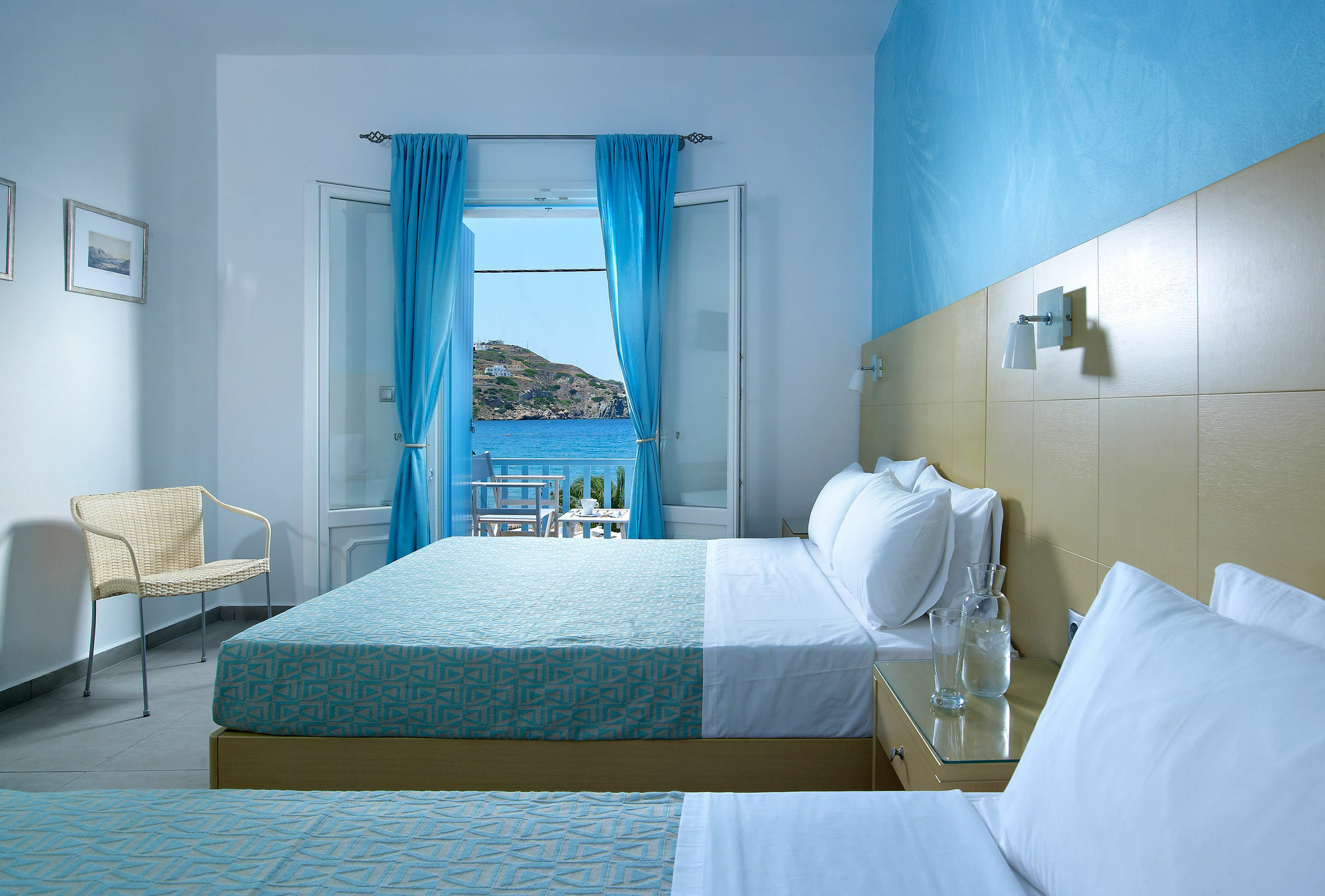 Blue Harmony Hotel Kini Екстериор снимка
