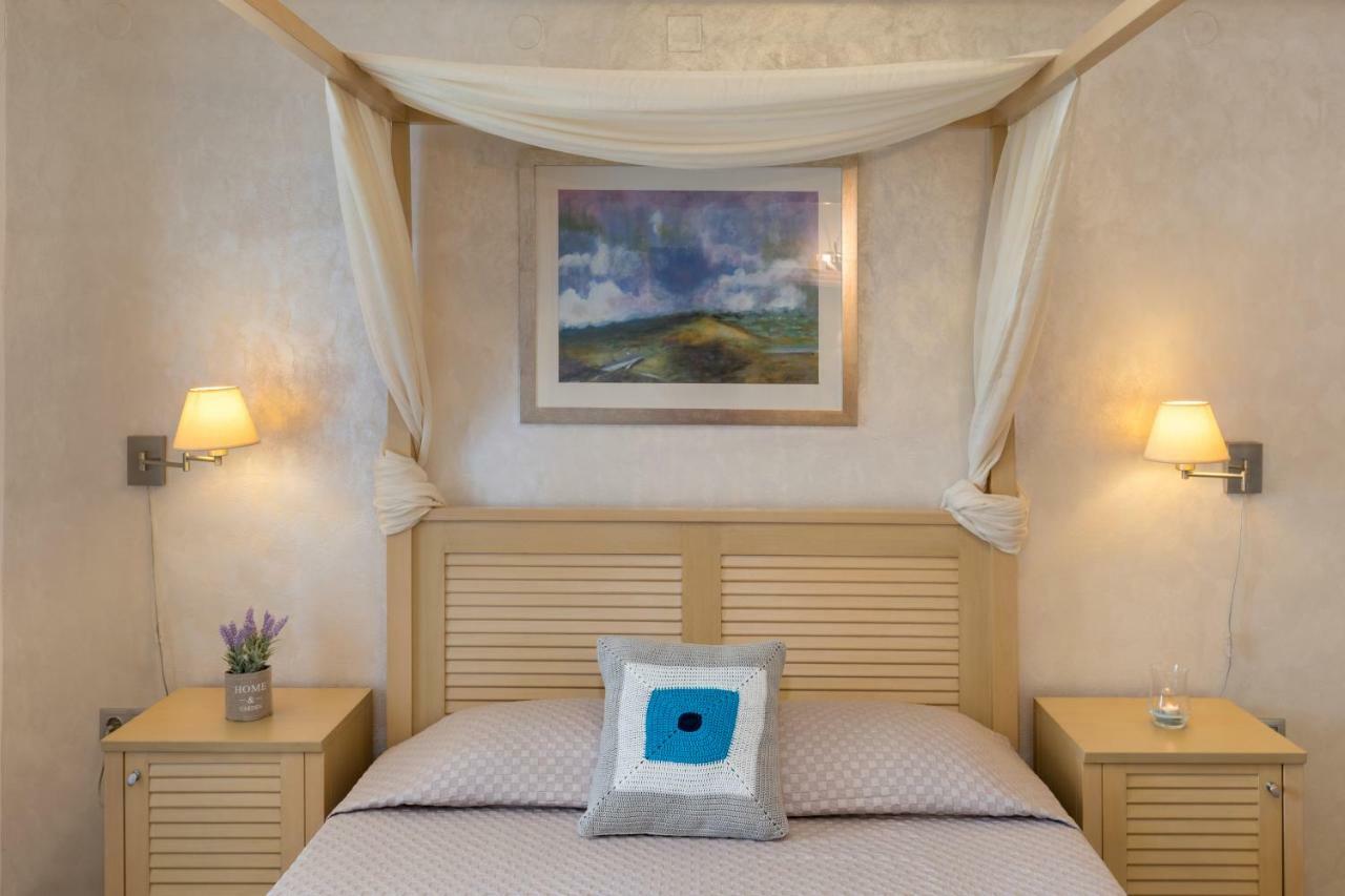 Blue Harmony Hotel Kini Екстериор снимка